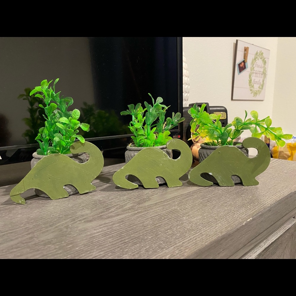Dinosaur Food Artificial Arrangements